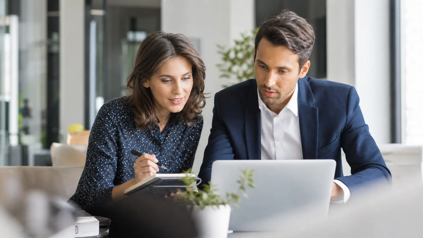 Choisir un logiciel CRM pour une PME sans suréquiper l’équipe